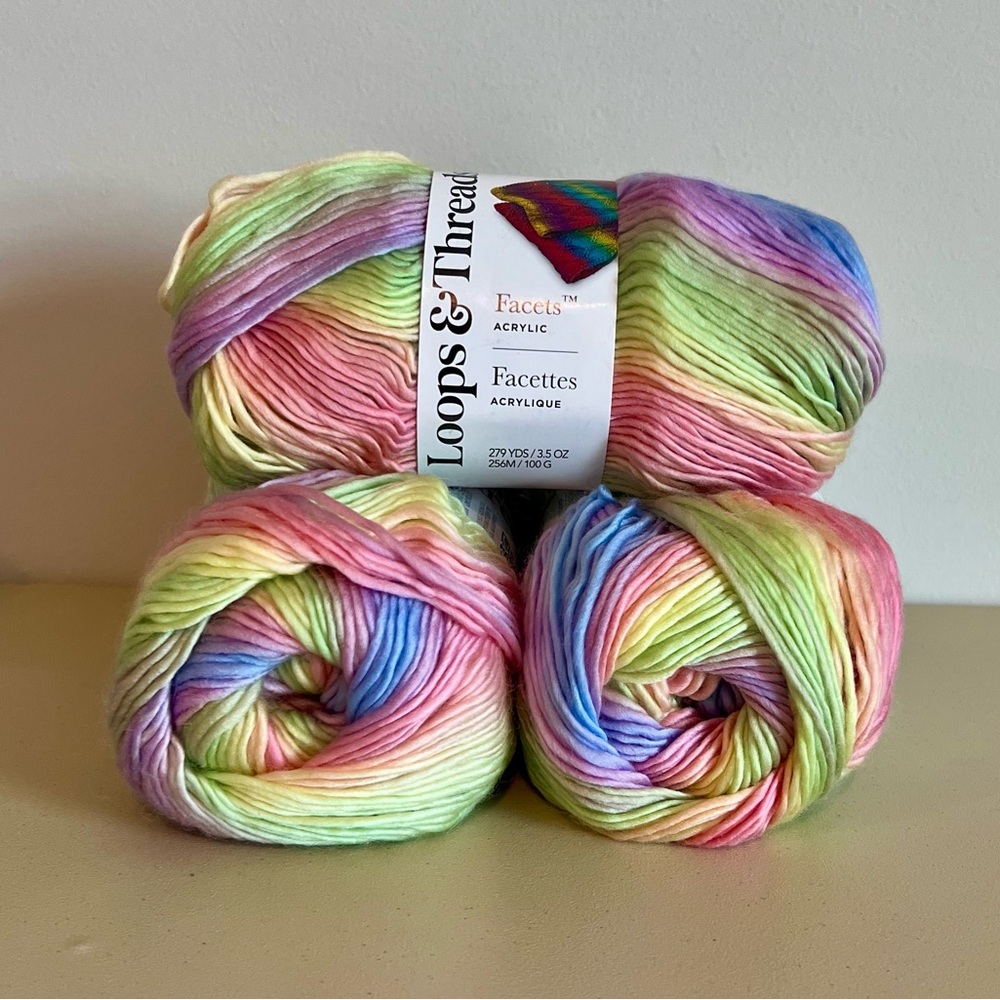 Loops & Threads Facets Yarn in Cotton Candy